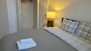 Private Room in Homestay with Full Home Access