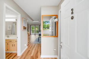 Relaxing Studio Sleeps 4 Near Golf & Douglas Lake