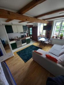 Avenue 15 Boudry Suites and Studio