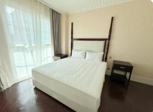 Pattaya Private Beach - Grand Florida Beachfront Condo Resort