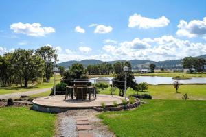 Orana Grove - Luxury Mudgee Vineyard Retreat - 8 guests