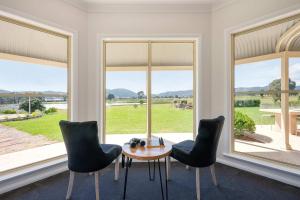 Orana Grove - Luxury Mudgee Vineyard Retreat - 8 guests