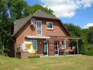 Holiday home in Ulsnis with swimming pool