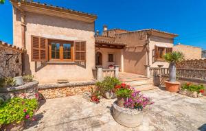 Nice Home In Maria De La Salut