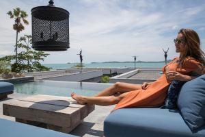 Clay Beach Samui - Beachfront Villas