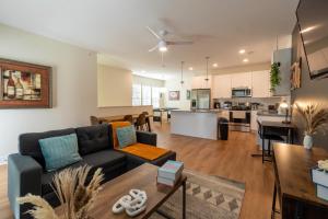 Queen BedPool TableWi-FiDowntownWilmington