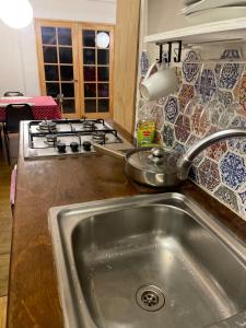 1 Cabaña Reimiro - Hostal - Habitación privada con baño compartido