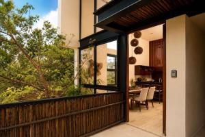 Beautiful Penthouse with Private Rooftop Pool