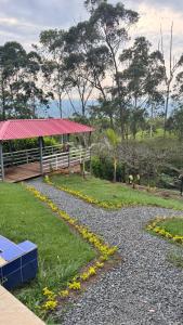 ACOGEDORA CASA CAMPESTRE CERRITOS PEREIRa