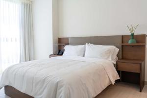 Panama - 2B - 804 -Serviced 2 bedroom with City Views in Panama