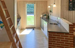 4 Bedroom Gorgeous Home In Farsø