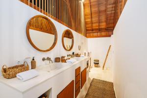 Villa Ambre - Brand New 2BR Luxury Villa with Pool