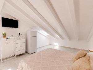 Attic studio, with air conditioning img21