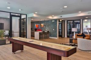 Apex Executive Apartments - 820 Benge Dr TX