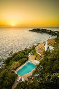 Infinity Pool Villa By The Sea Near Villasimius img3