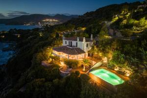 Infinity Pool Villa By The Sea Near Villasimius img23