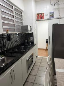 Apartamento aconchegante em Botafogo - 1 minuto do metrô