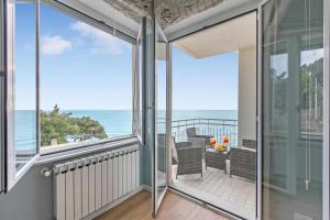 Kenyon Charm - Total Sea View - Happy Rentals