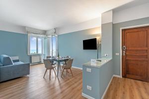 Kenyon Charm - Total Sea View - Happy Rentals
