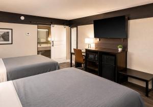 LX Hotel, SureStay Collection by Best Western, Manchester near Arnold AFB