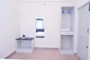 RR Service Apartment