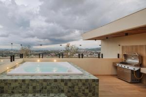 Family Loft with Rooftop & Pereira Skyline View
