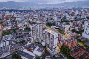 Family Loft with Rooftop & Pereira Skyline View