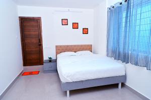 RR Service Apartment