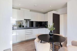 Second Storey at Kew - LN KEW 30