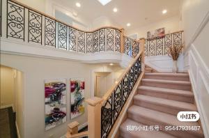 Cozy home near YVR with free parking