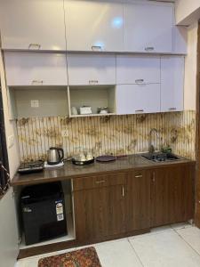 Cozy Studio Apartment in North Eye Noida