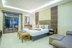 Two Superior Double or Twin Room with Balcony