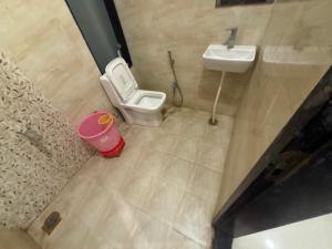 Hotel Narayanaa Near Toran Dwar with Parking