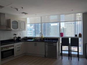 Dubai Marina Stay