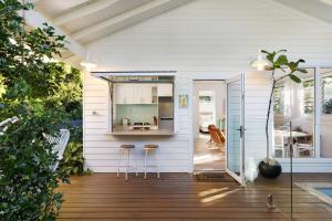 Pineapple Cottage