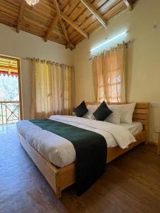 The Peach Hillside By Royal Collection Hotels - Nearby Kainchidham