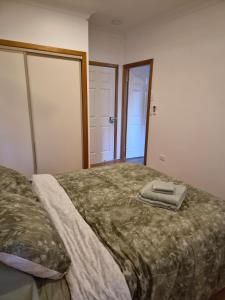 Spacious and Comfortable Stay, Central Location