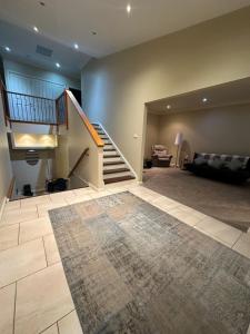 The Hillwood Manor - Huge 5BR House Minutes to Jervis Bay & Huskisson