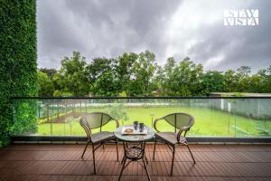 StayVista at Beth Shalom with Lawn, Bar