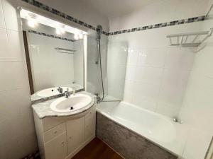 Résidence Pic Du Midi - Apt n°40 - 2ème étage - Bâtiment Campan1 MAE-9593