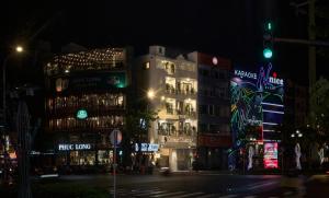 Secret Gar-den Hotel Phú Nhuận