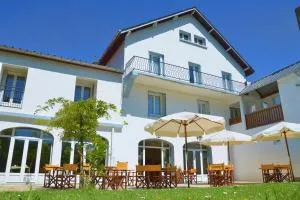 Hôtel de l'Ours - Précilhon