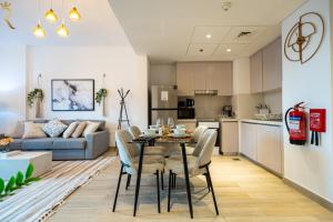 Waters Edge 1BR Elegant Escape