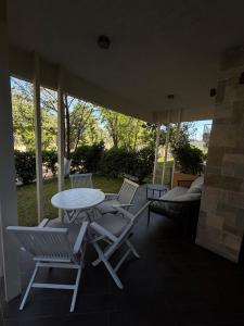 Prime Garden One Bedroom Dreamland Oasis