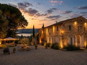 Terracqua Boutique Retreat I Essence of Tuscany
