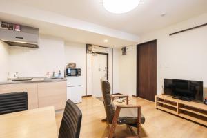 Kuromon market apartment