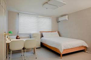 Maries House 102 Hongdae