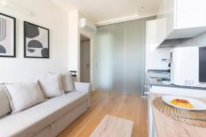 Modern Stylish Apartment - Isola & Central Station
