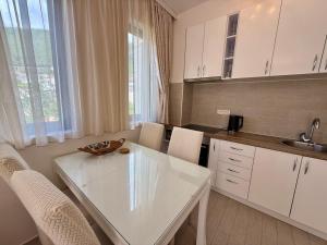 Apartment Latte Petrovac