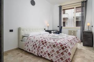 Vicino Malpensa, Tribunale e Ospedale Busto